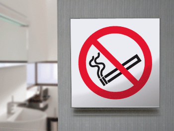 SECET16A - segnale vetro CRYSTAL monofacciale Viatato fumare EN ISO 7010