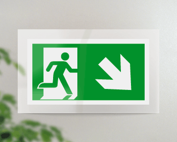 SEPE715108FR - targa PLexi monof.uscita emergenza ds basso fiss.inv EN ISO 7010