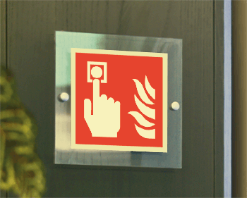 SEPSE15117W - targa Plexi monofacciale  Allarme Antincendio EN ISO 7010 F005