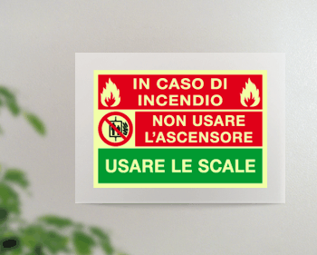 SEPSE160F - targa Plexi monofacc.  Non usare l'ascensore con fissagg. Invisib.