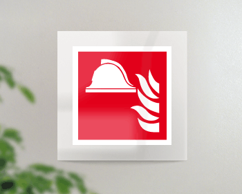 [SEPE15111FW] SEPE15111FW - targa Plexi monofacciale Presidio antincend. fiss.inv.EN ISO 7010 F004