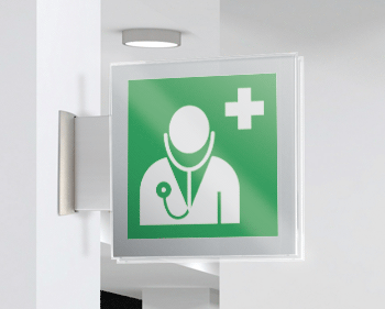 [SEPE15118BW] SEPE15118BW - targa Plexi bifacciale Dottore EN ISO 7010 E009